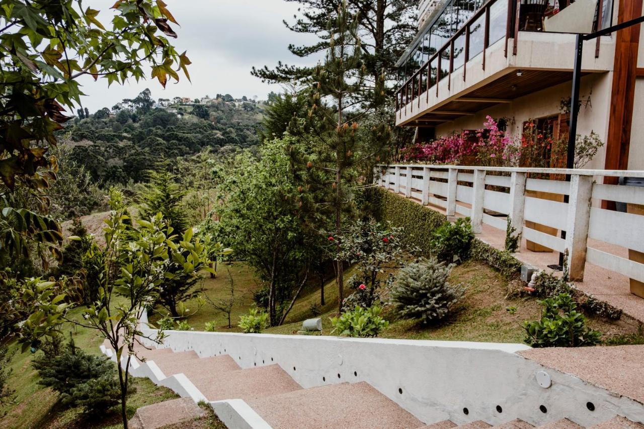 Ville de France Campos do Jordão Extérieur photo